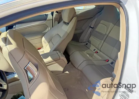 2013 Mercedes-Benz C 250 из США, поврежденный, VIN WDDGJ4HB2DG089470